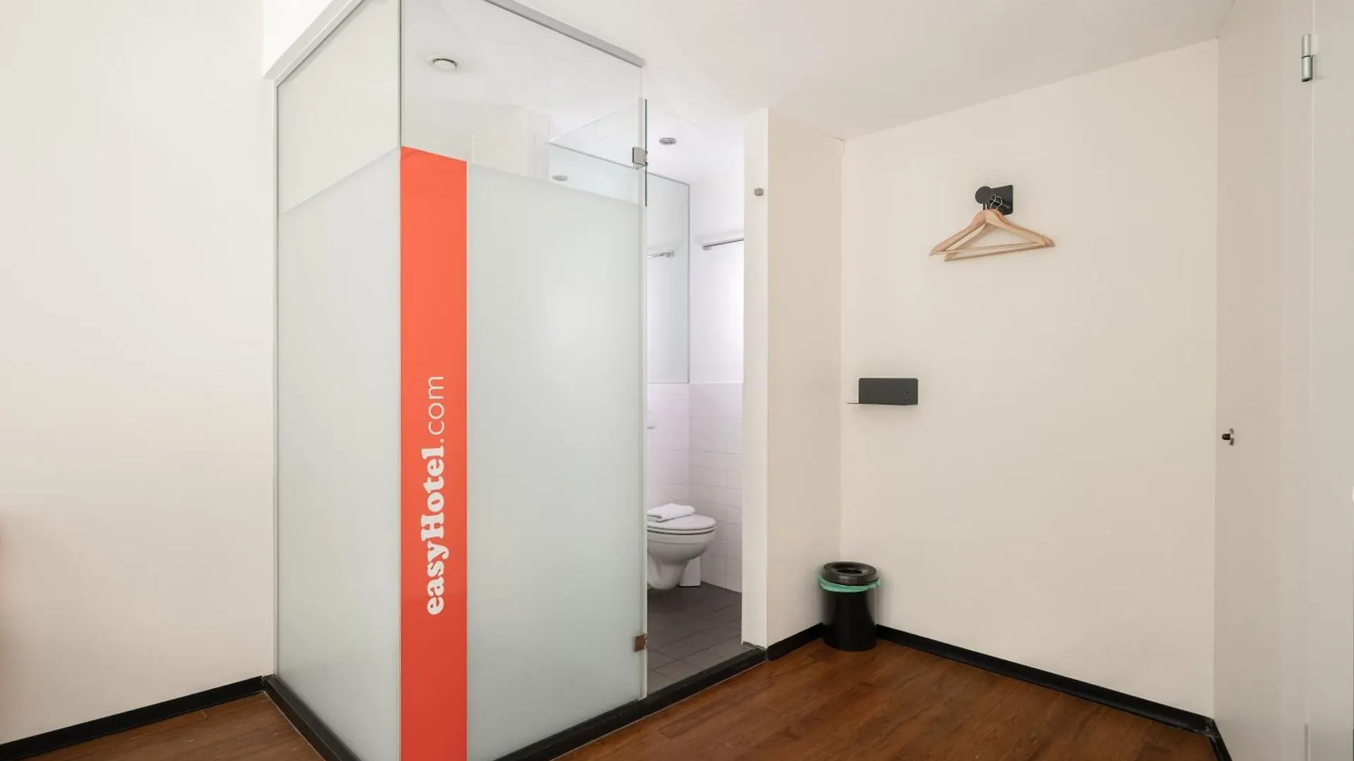 ** Hotel Easyhotel Rotterdam City Centre Netherlands