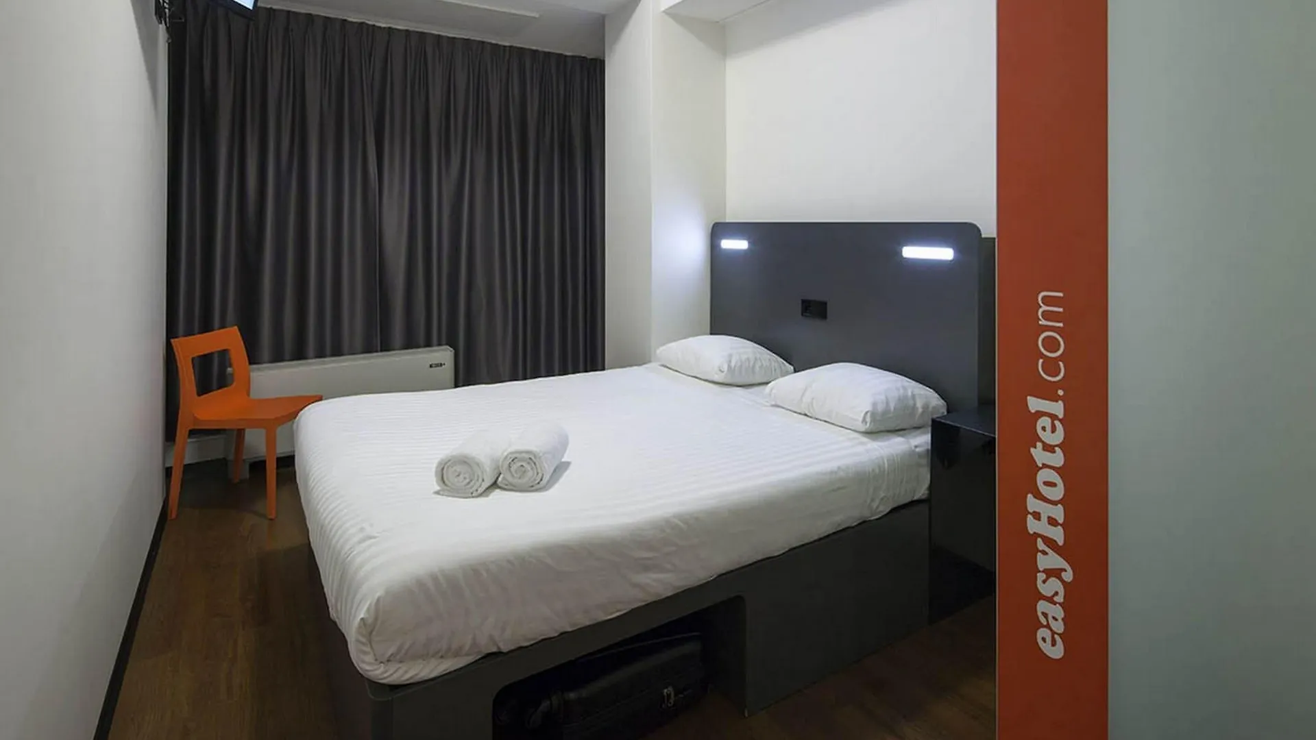 Easyhotel Rotterdam City Centre Hotel